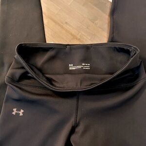 Under Armour Cold Gear Yoga Pants LIKE NEW!